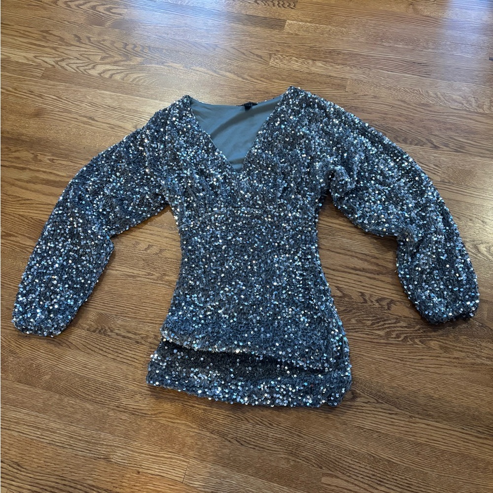 Forever 21 Charcoal Sequin V-Neck Long Sleeve mini dress